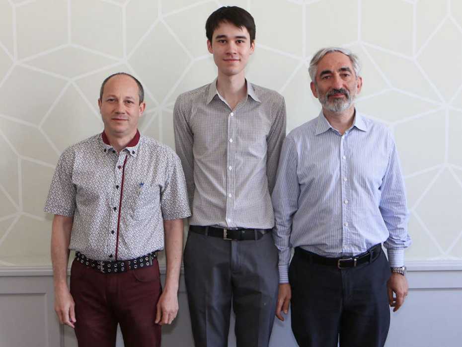 Benjamin Sudakov, Matthew Kwan, Michael Krivelevich